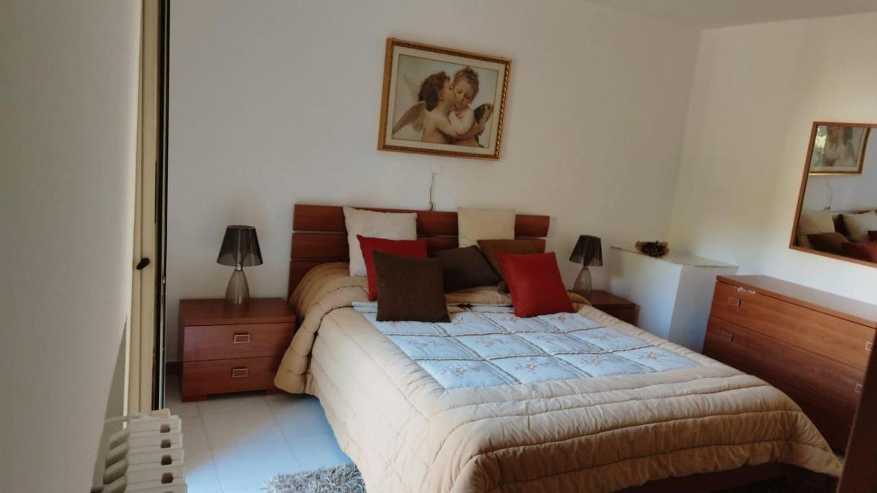 Casa Vacanza "Marinella" スルモナ エクステリア 写真